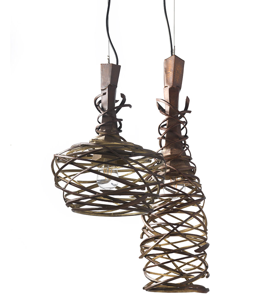 Nest midi: lampada in tubolare di ferro intrecciato a mano