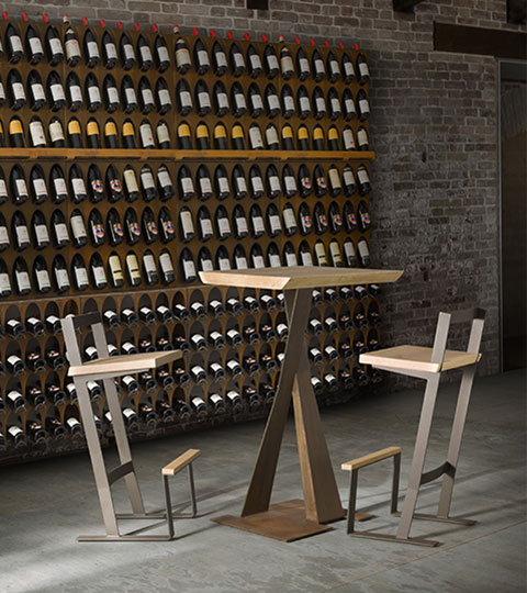 arredo per cantine: la libreria del vino